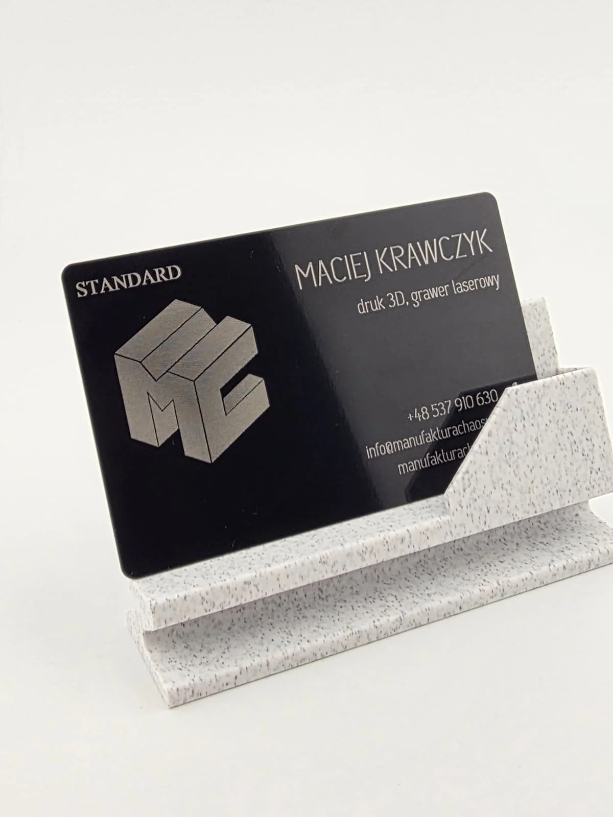 Smart wizytówki metalowe – Elite NFC | Manufaktura Chaosu